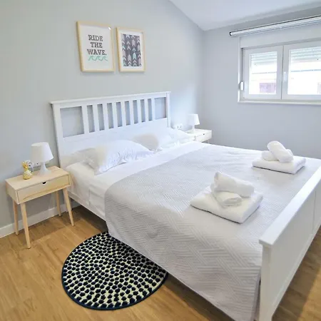 Modern Vitrenjak Apartment