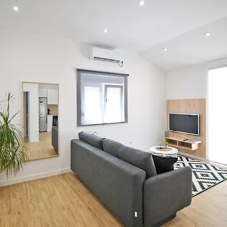 Apartment Modern Vitrenjak