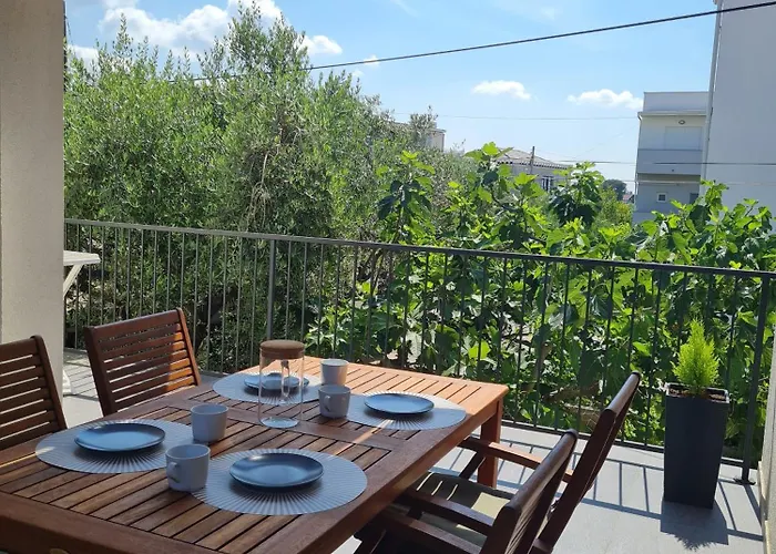 Modern Vitrenjak Zadar