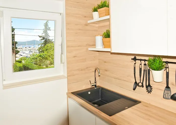 Modern Vitrenjak * Zadar